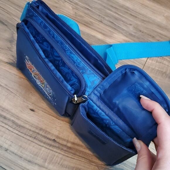 Disney | 2016 belt bag - Picture 4 of 7